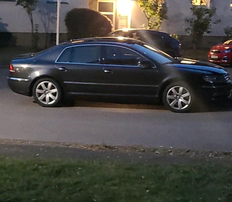 Schwarz Gebraucht 2014 VW Phaeton Limousine | 13.500 € (Fairer Preis) - Bild 1/4