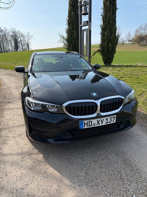 Gebraucht BMW 320 190 PS (139 kW) 2020 Schwarz Kombi
