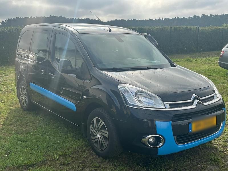 Schwarz Gebraucht 2012 Citroën Berlingo Van / Kleinbus | 3.900 € (Fairer Preis) - Bild 1/4