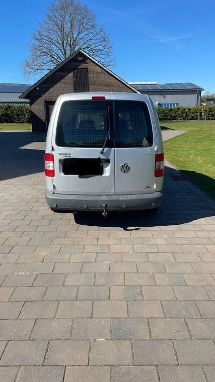 Gebraucht VW Caddy Maxi 105 PS (77 kW) 2009 Silber Van / Kleinbus