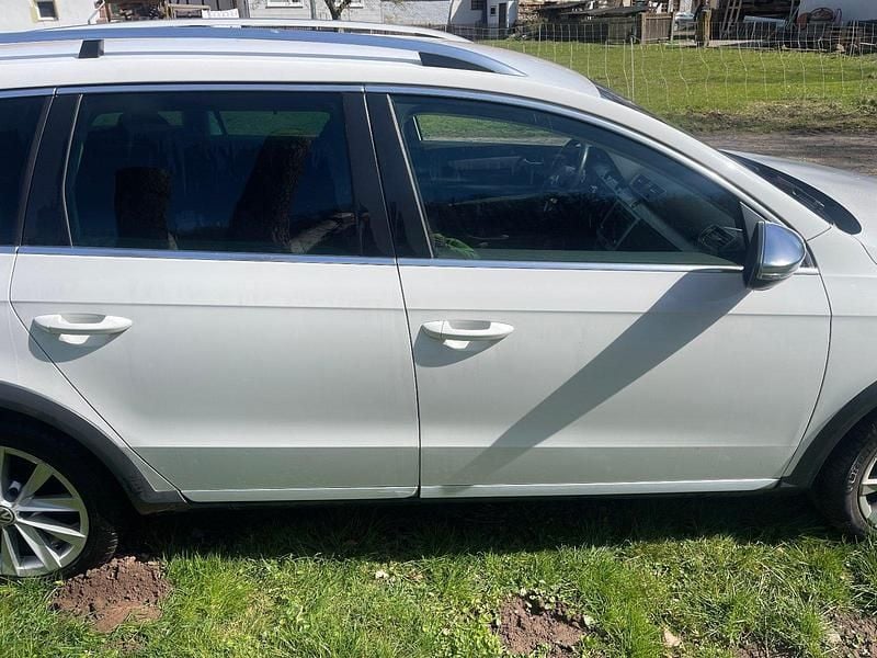 Gebraucht VW Passat Alltrack 177 PS (130 kW) 2014 Weiß Kombi