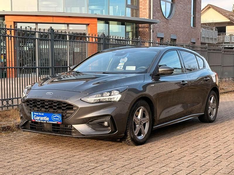 Gebraucht Ford Focus ST-Line 150 PS (110 kW) 2019 Grau Limousine