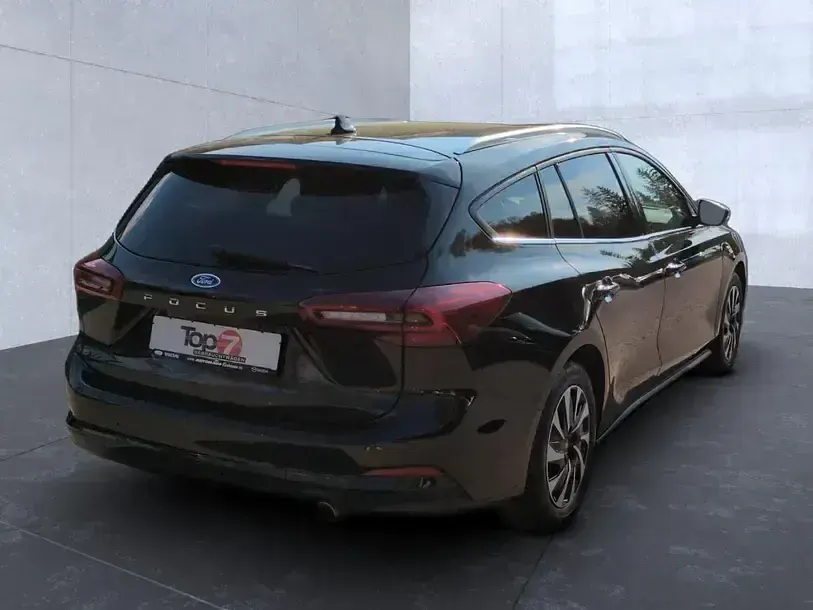 Gebraucht Ford Focus Titanium 125 PS (91 kW) 2024 Obsidianschwarz (metallic) Kombi