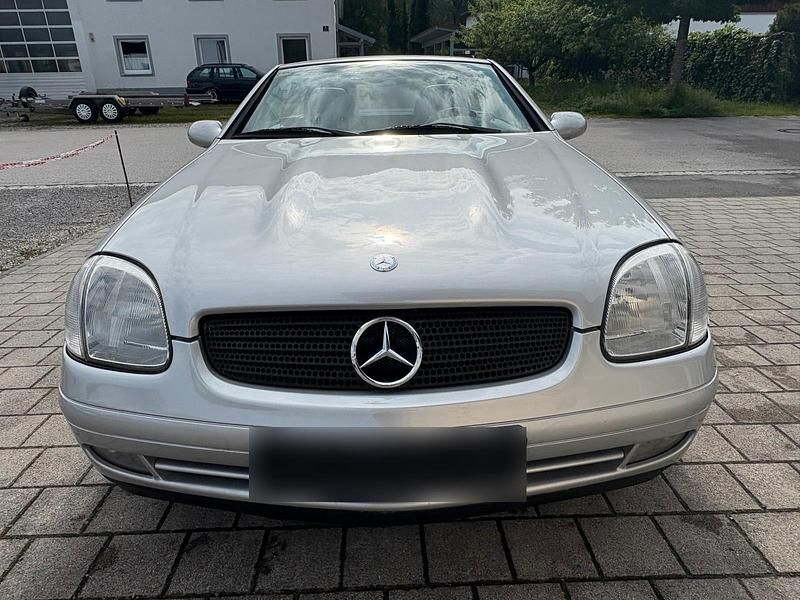 Gebraucht Mercedes SLK230 192 PS (141 kW) 2000 Silber Cabrio