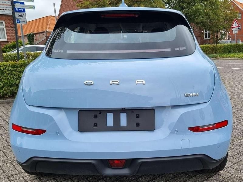 Usata Ora 03 125 kW (171 CV) 2024 Blu Utilitaria