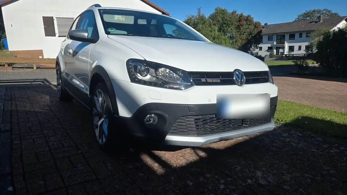 Gebraucht VW Polo Cross 110 PS (80 kW) 2016 Weiß Kleinwagen
