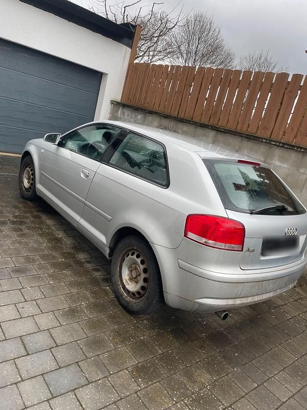 Gebraucht Audi A3 102 PS (75 kW) 2003 Silber Kleinwagen