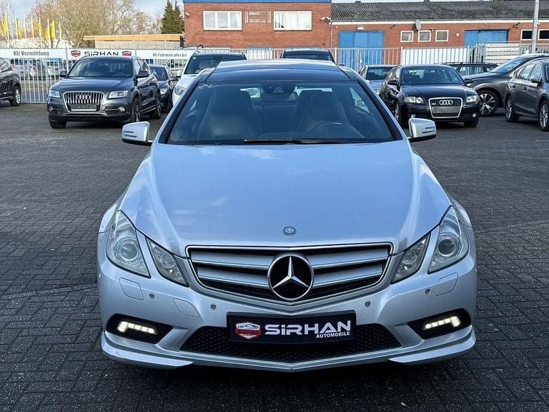 Gebraucht Mercedes E350 AMG 231 PS (169 kW) 2010 Silber Coupé