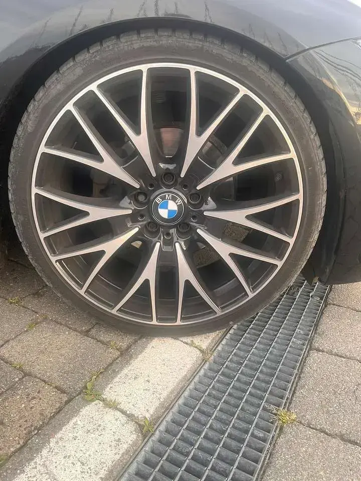 Gebraucht BMW 320 Sport Line 190 PS (139 kW) 2016 Schwarz Kombi
