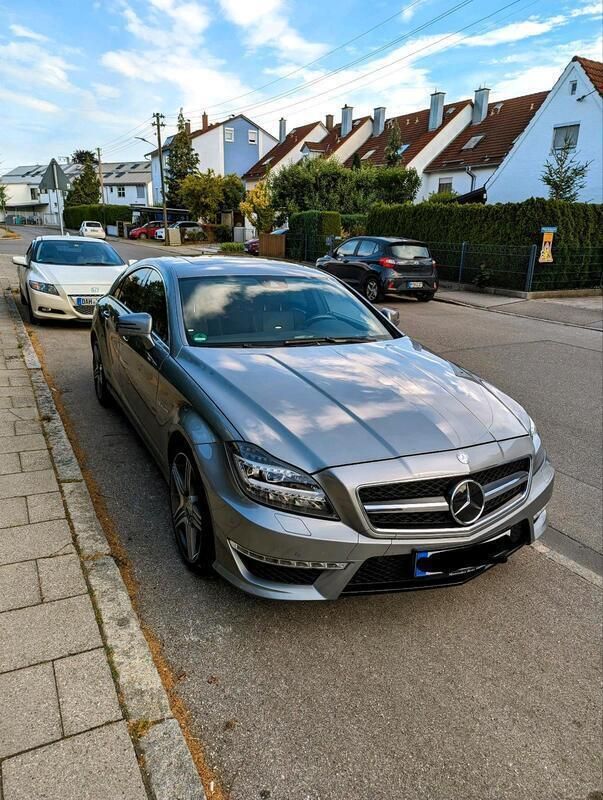 Grau Gebraucht 2012 Mercedes CLS63 AMG AMG Limousine | 45.500 € (Fairer Preis) - Bild 1/4