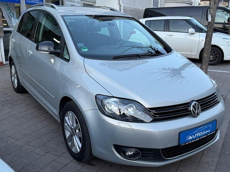 Gebraucht VW Golf VII Style 122 PS (89 kW) 2012 Gold Limousine