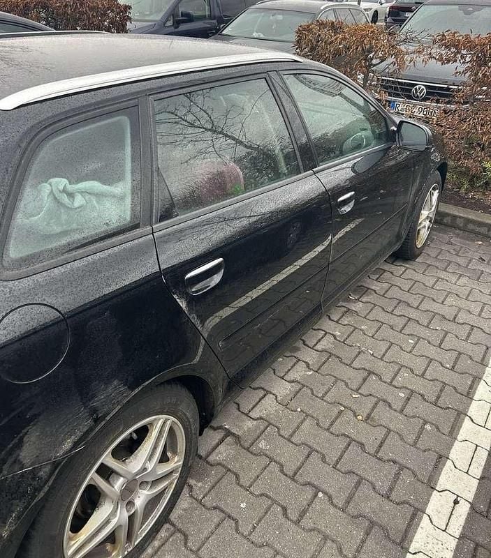 Gebraucht Audi A3 Ambiente 105 PS (77 kW) 2013 Schwarz Kombi