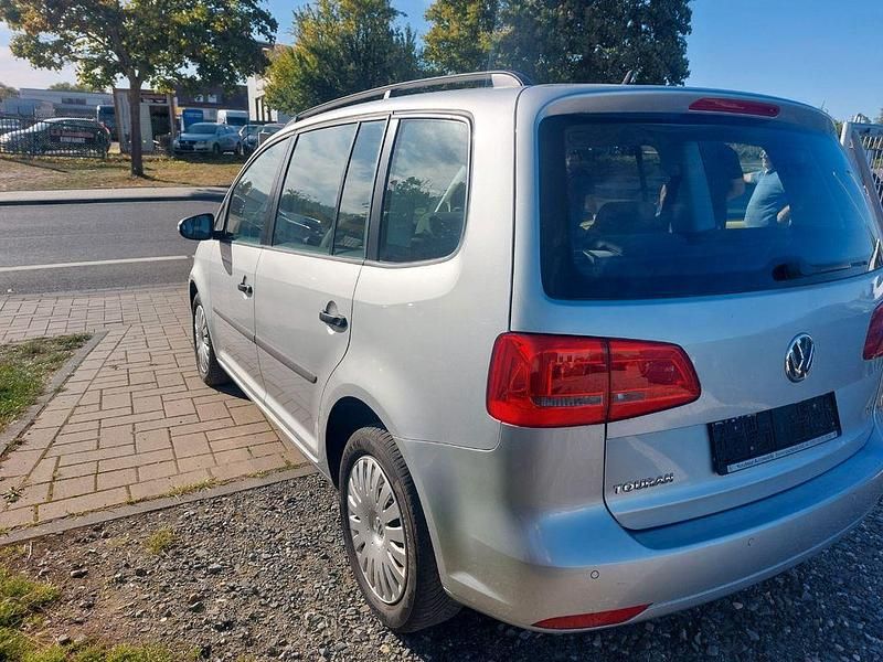 Gebraucht VW Touran 105 PS (77 kW) 2012 Van / Kleinbus