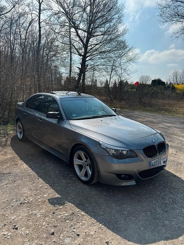 Gebraucht BMW 525 250 PS (183 kW) 2007 Grau Limousine