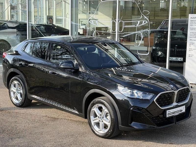 Gebraucht BMW X2 197 PS (144 kW) 2025 Black sapphire SUV