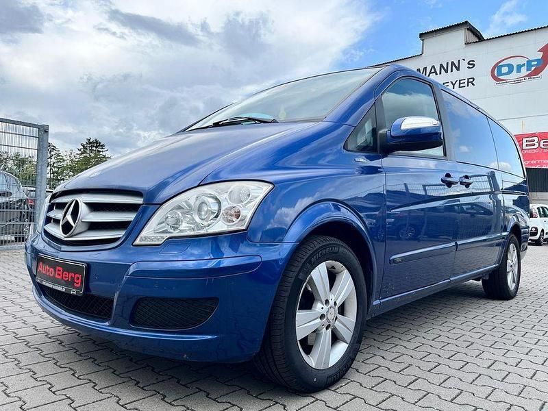 Blau Gebraucht 2011 Mercedes Viano Edition Van / Kleinbus | 17.950 € (Fairer Preis) - Bild 1/4