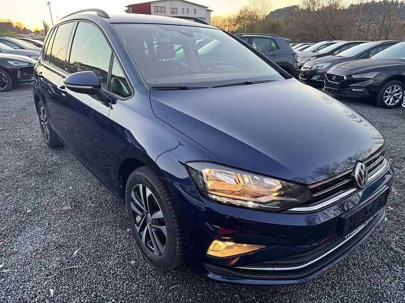 Blau Gebraucht 2020 VW Golf Sportsvan United Van / Kleinbus | 16.895 € (Superpreis) - Bild 1/4