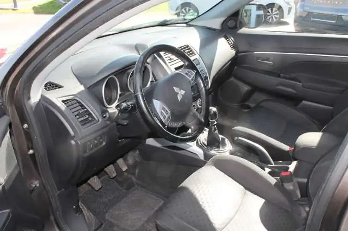 Używany Mitsubishi ASX Intense 150 KM (110 kW) 2011 Brązowy SUV