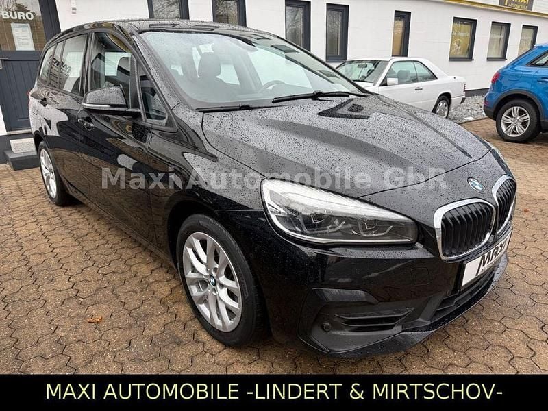Schwarz ii/bonnet fluid black Gebraucht 2020 BMW 218 Advantage Van / Kleinbus | 18.690 € (Fairer Preis) - Bild 1/4