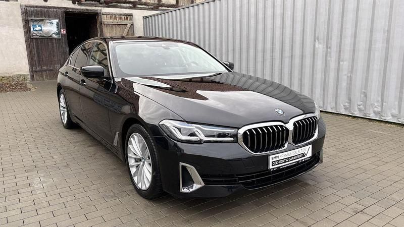 Gebraucht BMW 540 Efficient Dynamics 340 PS (250 kW) 2022 Schwarz Limousine