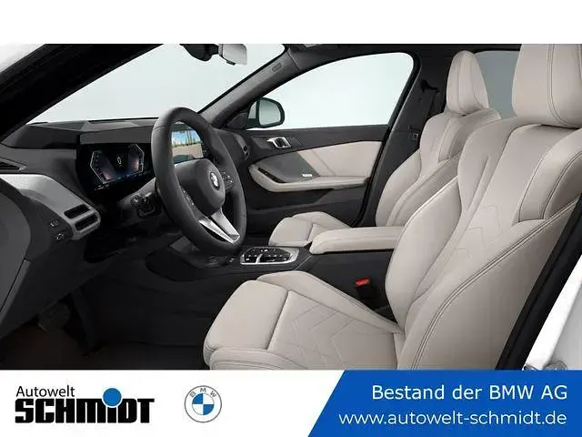 Gebraucht BMW 120 Shadowline 163 PS (119 kW) 2025 Alpinweiß uni Kleinwagen