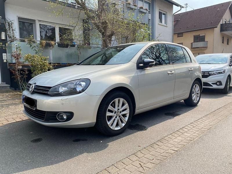 Gebraucht VW Golf VI Style 122 PS (89 kW) 2011 Silber Kleinwagen