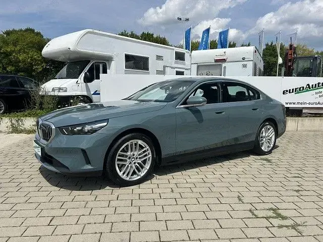 Gebraucht BMW i5 250 kW (340 PS) 2025 Grün Limousine