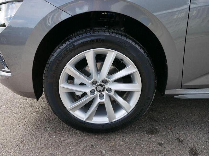 Neu Skoda Kamiq 150 PS (110 kW) 2025 Grau SUV