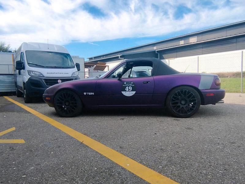 Gebraucht Mazda MX5 116 PS (85 kW) 1993 Rot Cabrio