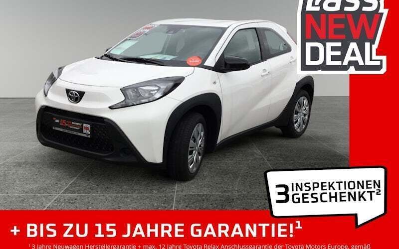 Schneeweiss Neu 2025 Toyota Aygo Play Kleinwagen | 19.690 € - Bild 1/4