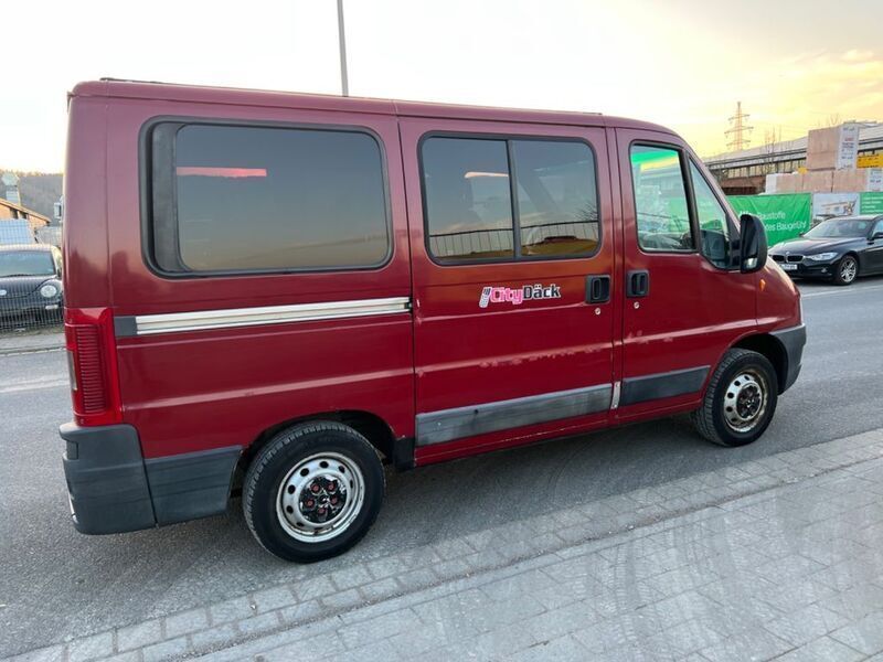 Gebraucht Fiat Ducato 84 PS (61 kW) 2005 Folie rot Van