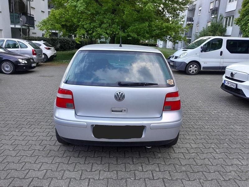 Gebraucht VW Golf IV 110 PS (80 kW) 2003 Silber Limousine