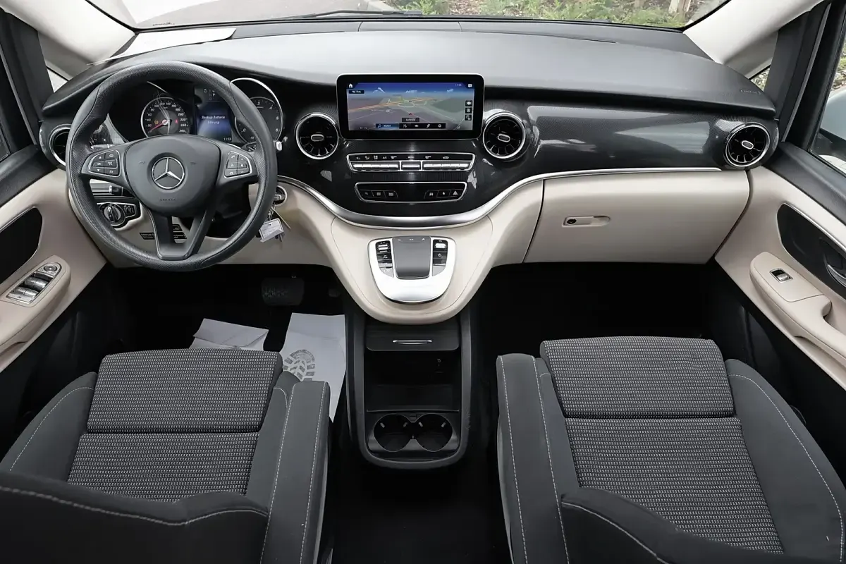 Gebraucht Mercedes V250 Marco Polo 190 PS (139 kW) 2022 Weiß Van / Kleinbus