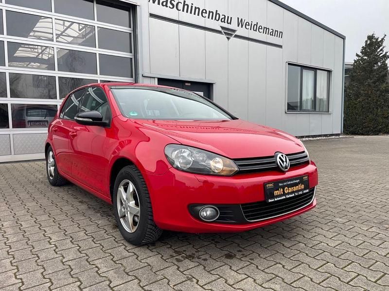 Gebraucht VW Golf VI Style 86 PS (63 kW) 2011 Rot Kleinwagen
