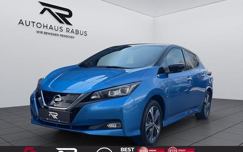 Gebraucht Nissan Leaf Tekna 160 kW (218 PS) 2021 Blue metallic/dach black metallic (metallic) Kleinwagen