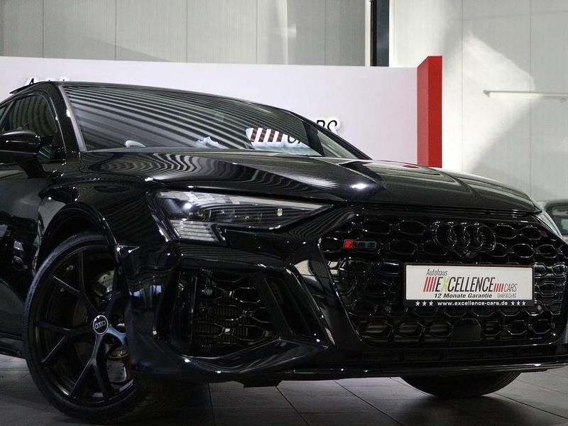 Schwarz Gebraucht 2024 Audi RS3 Design Limousine | 58.777 € (Superpreis) - Bild 1/4