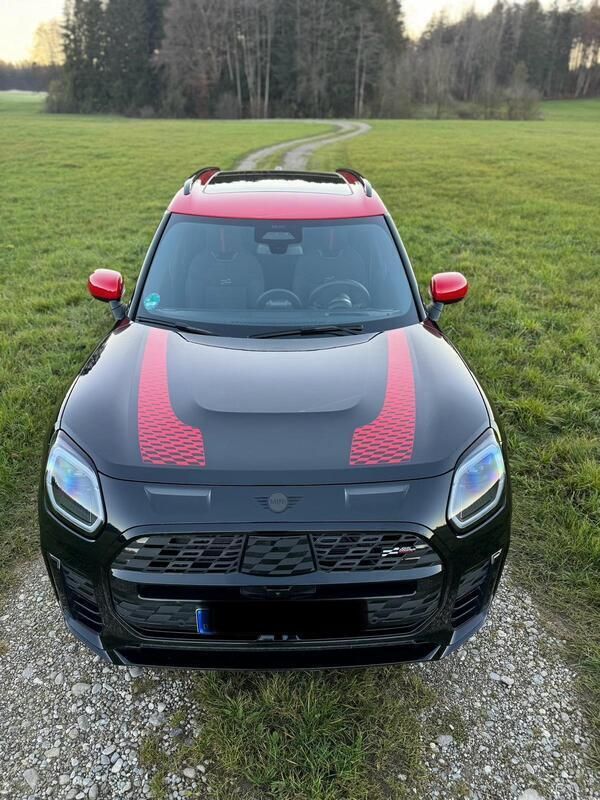 Schwarz Gebraucht 2024 Mini Countryman SUV | 39.900 € (Superpreis) - Bild 1/4
