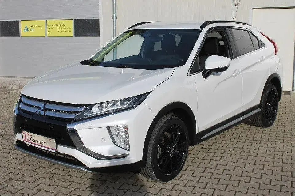 Gebraucht Mitsubishi Eclipse Cross 163 PS (119 kW) 2018 Weiß SUV