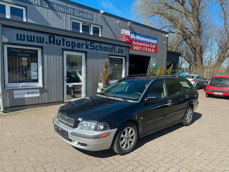 Gebraucht Volvo V40 122 PS (89 kW) 2003 Schwarz Kombi