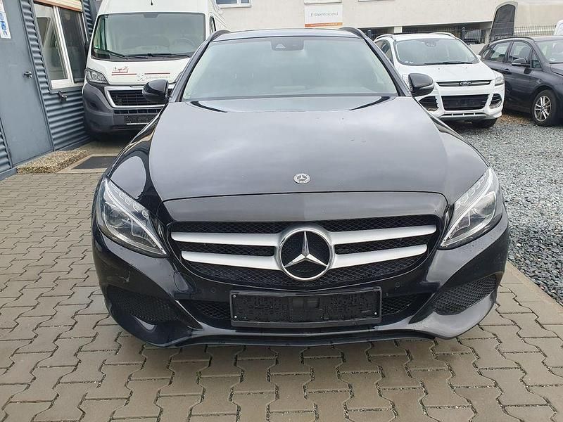 Gebraucht Mercedes C200 184 PS (135 kW) 2018 Schwarz Kombi