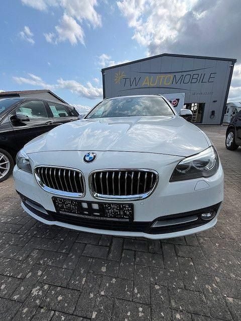 Weiß Gebraucht 2016 BMW 525 Performance Kombi | 13.950 € (Guter Preis) - Bild 1/4