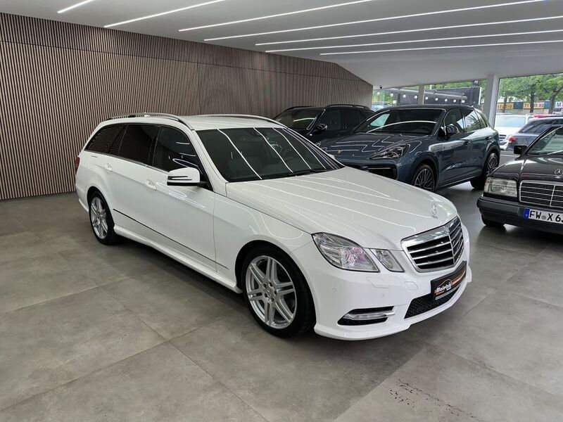 Weiß Gebraucht 2012 Mercedes E250 AMG Limousine | 17.950 € (Teuer) - Bild 1/4