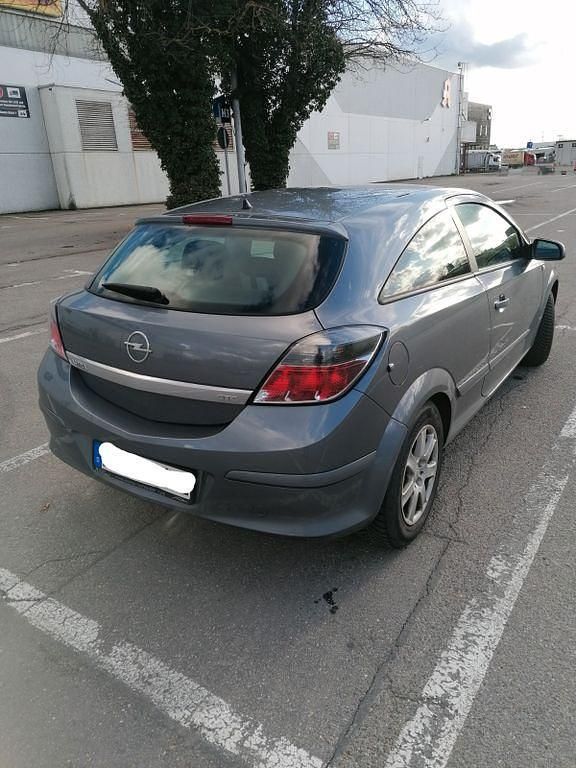 Gebraucht Opel Astra GTC 90 PS (66 kW) 2005 Grau Limousine