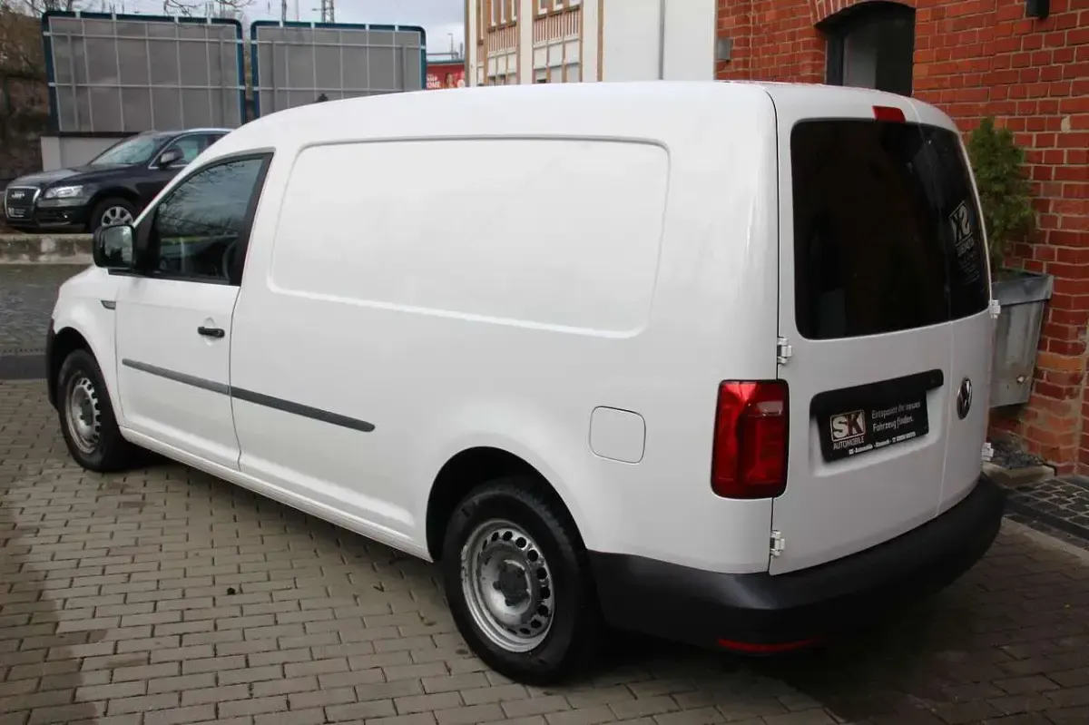 Second-hand VW Caddy Maxi 102 CP (75 kW) 2016 Alb Monovolum