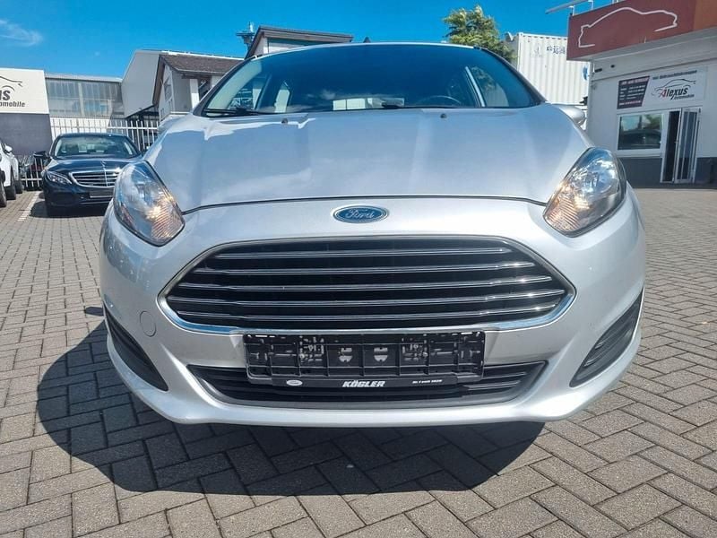 Gebraucht Ford Fiesta Trend 80 PS (58 kW) 2015 Kleinwagen