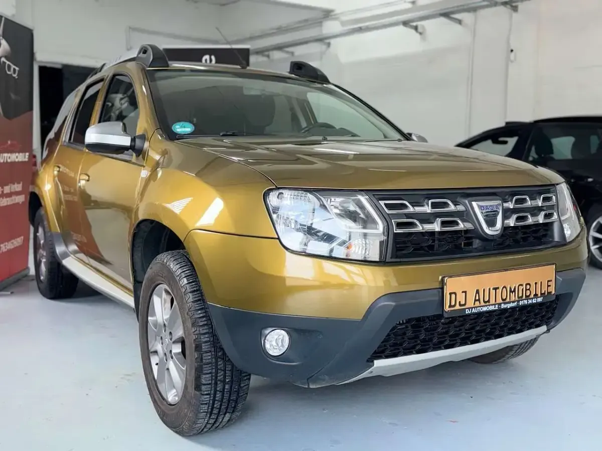 Second-hand Dacia Duster 125 CP (91 kW) 2017 Auriu SUV