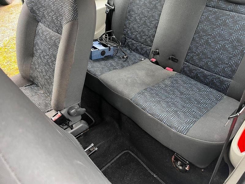 Gebraucht Renault Twingo Authentique 58 PS (42 kW) 2009 Weiß Kleinwagen