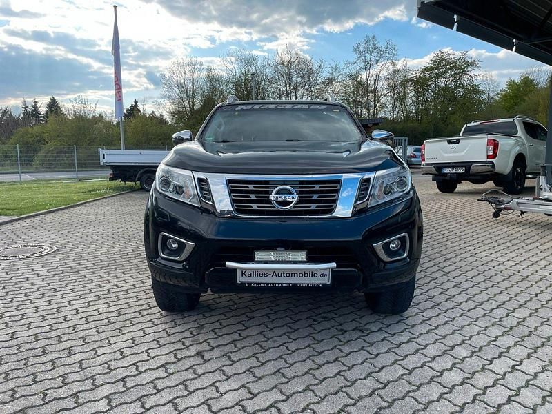 Gebraucht Nissan Navara Tekna 190 PS (139 kW) 2017 Schwarz Pickup