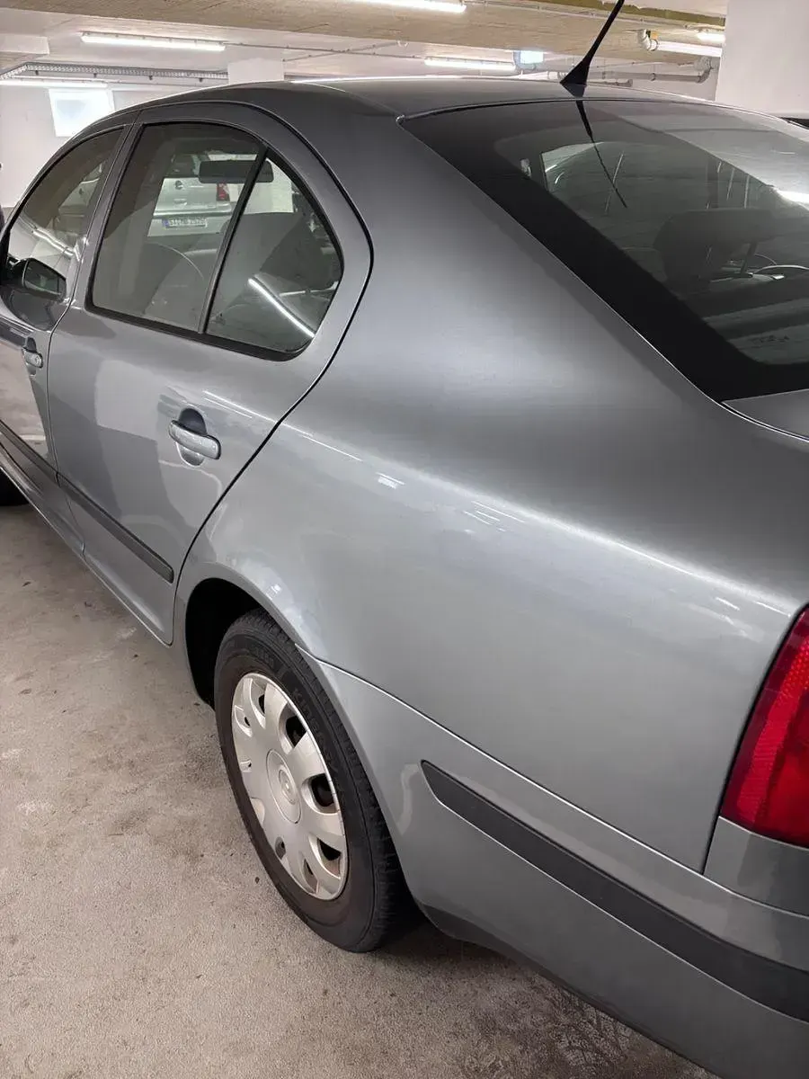 Gebraucht Skoda Octavia Classic 102 PS (75 kW) 2005 Grau Limousine