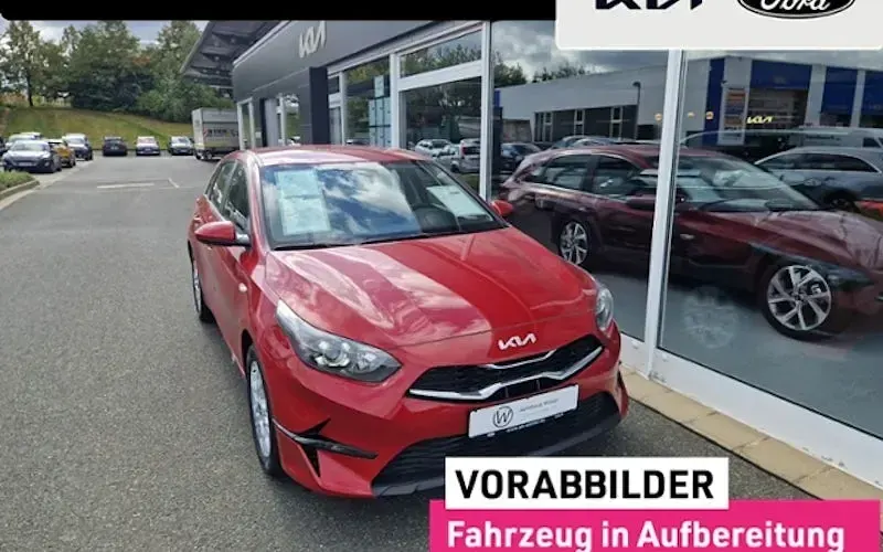 Neu Kia Ceed Vision 150 PS (110 kW) 2025 Rot Kleinwagen